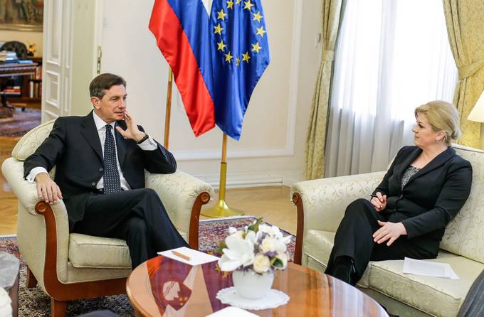 Predsednik Republike Slovenije Borut Pahor se je v okviru priprav na izredni vrh voditeljev Brdo Brijuni Process delovno sestal s predsednico Republike Hrvaške Kolindo Grabar-Kitarović.